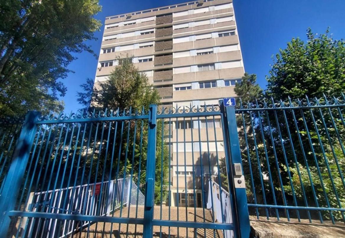Le Roland-Garros Apartment Chalon-sur-Saone Exterior photo